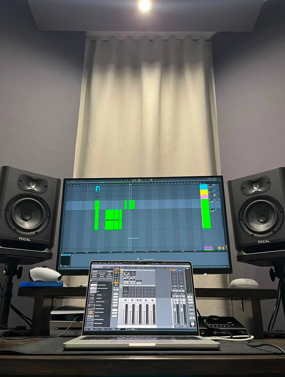 Setup de mezcla y producción en Phase-19 Studio, Getafe